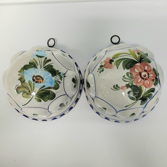 Bassano Vintage Italian Hand Painted Ceramic Mold, Set of 2 - Picture 3 of 11